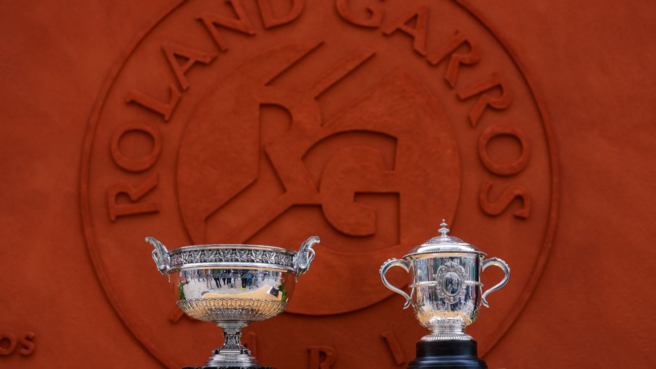 Andreyeva contre Chvalinska. Qui remportera le titre de Roland-Garros ?