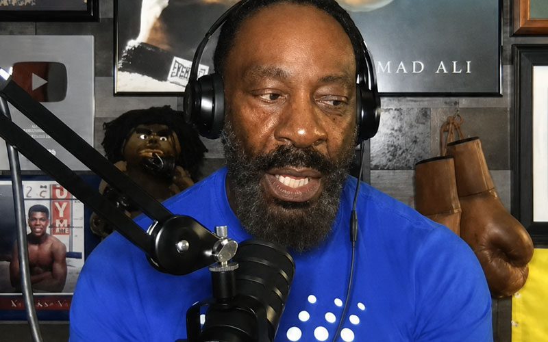Booker T explique pourquoi les défaites en lutte ne l'ont jamais dérangé