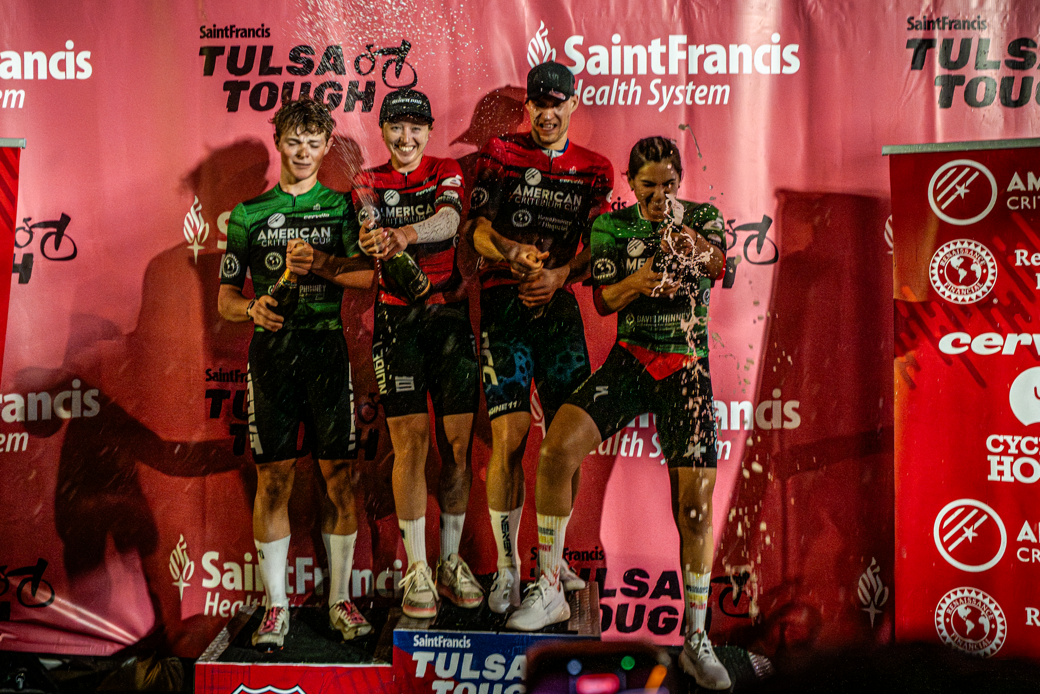 Coupe américaine du critérium. Skylar Schneider et Dario Rapps remportent les coureurs d'élite à St. Francis Tulsa Tuff