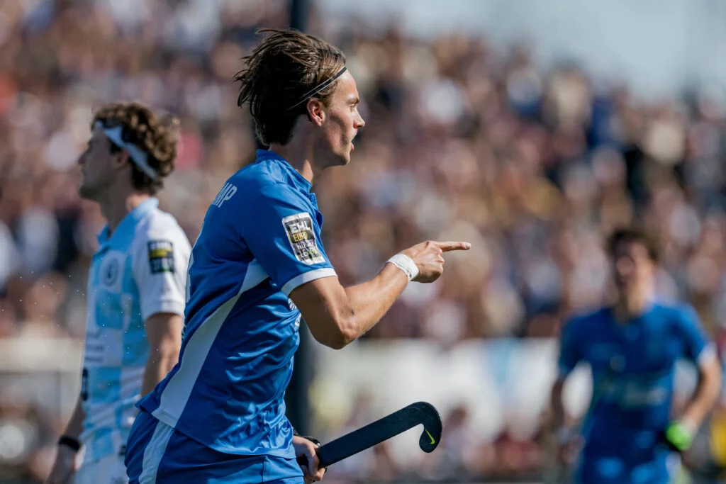 EHL. De superbes transferts en flux continu de la part des équipes de l'EHL - EHL