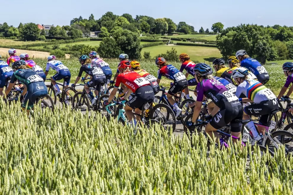 The Coverage Gap in Women’s Cycling Is Changing How Fans Experience the Sport
