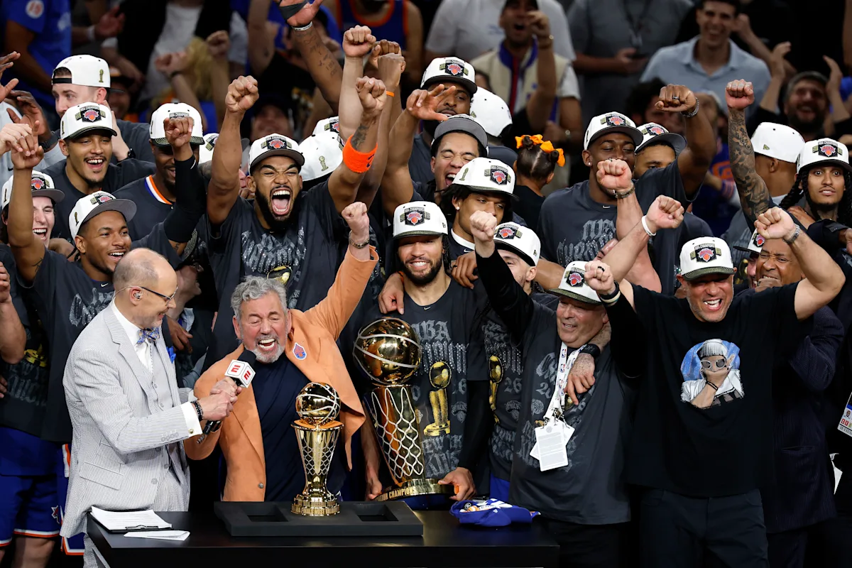 Équipe du destin. Le championnat des Knicks traverse les âges, alimenté par la confiance les uns dans les autres