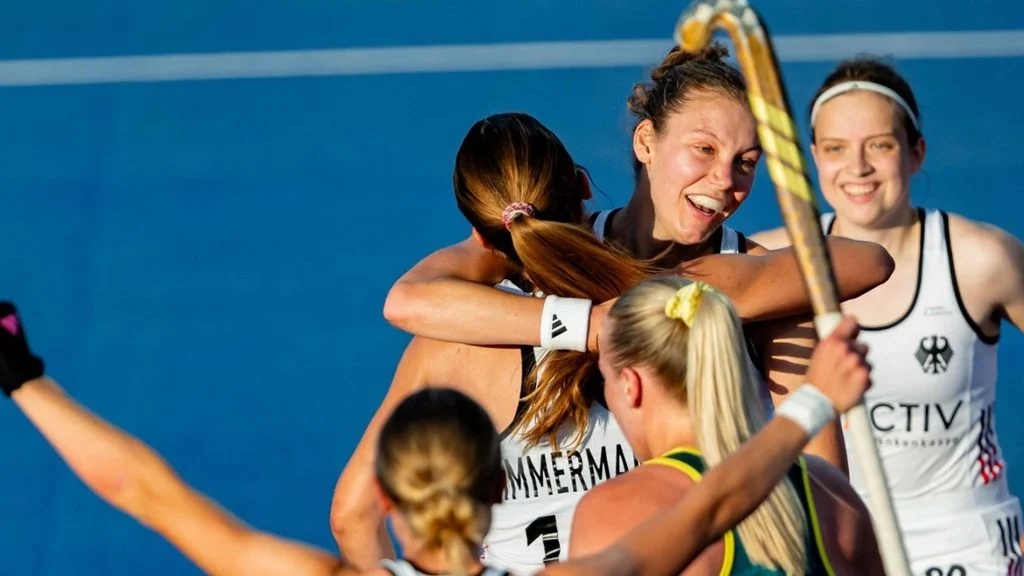 bkkbidicit - FIH: China shock Belgium as Germany men and women return to winning ways - A Tom Boon hat-trick guided Belgium’s men to a massive 6-0 win over Pakistan in front of their home crowd in Wavre, but the Belgian women lost just their second match of the season, going down to China.