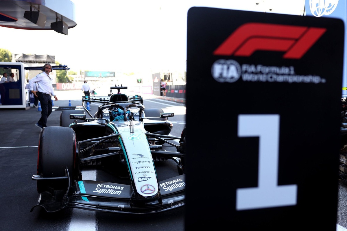 GP de F1 Barcelone. Russell bat Hamilton pour remporter la pole alors que Leclerc s'écrase