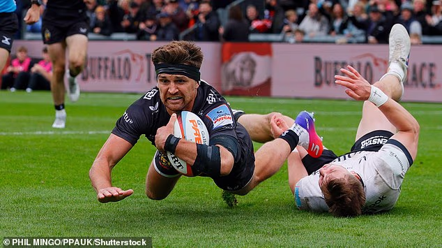 Henry Slade était en pleine forme pour Exeter contre les Saracens au PREM samedi
