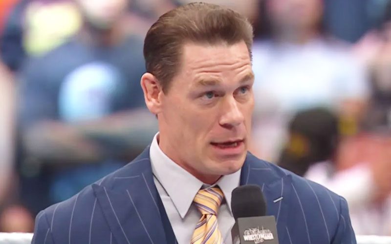 John Cena craint que les robots ne volent le vote des fans pour John Cena Classic