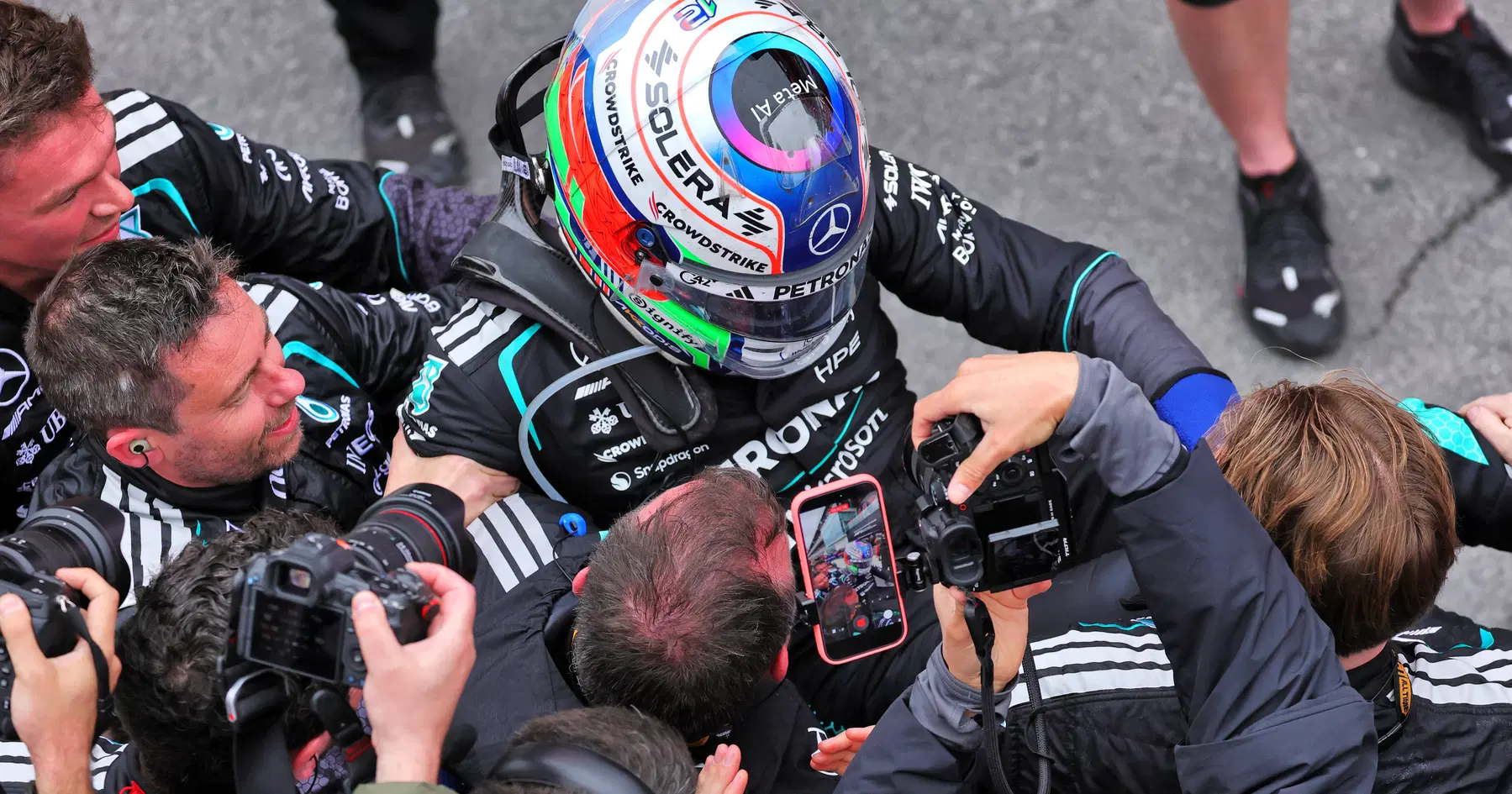 Kimi Antonelli exprime la peur de George Russell à l'égard de Toto Wolff