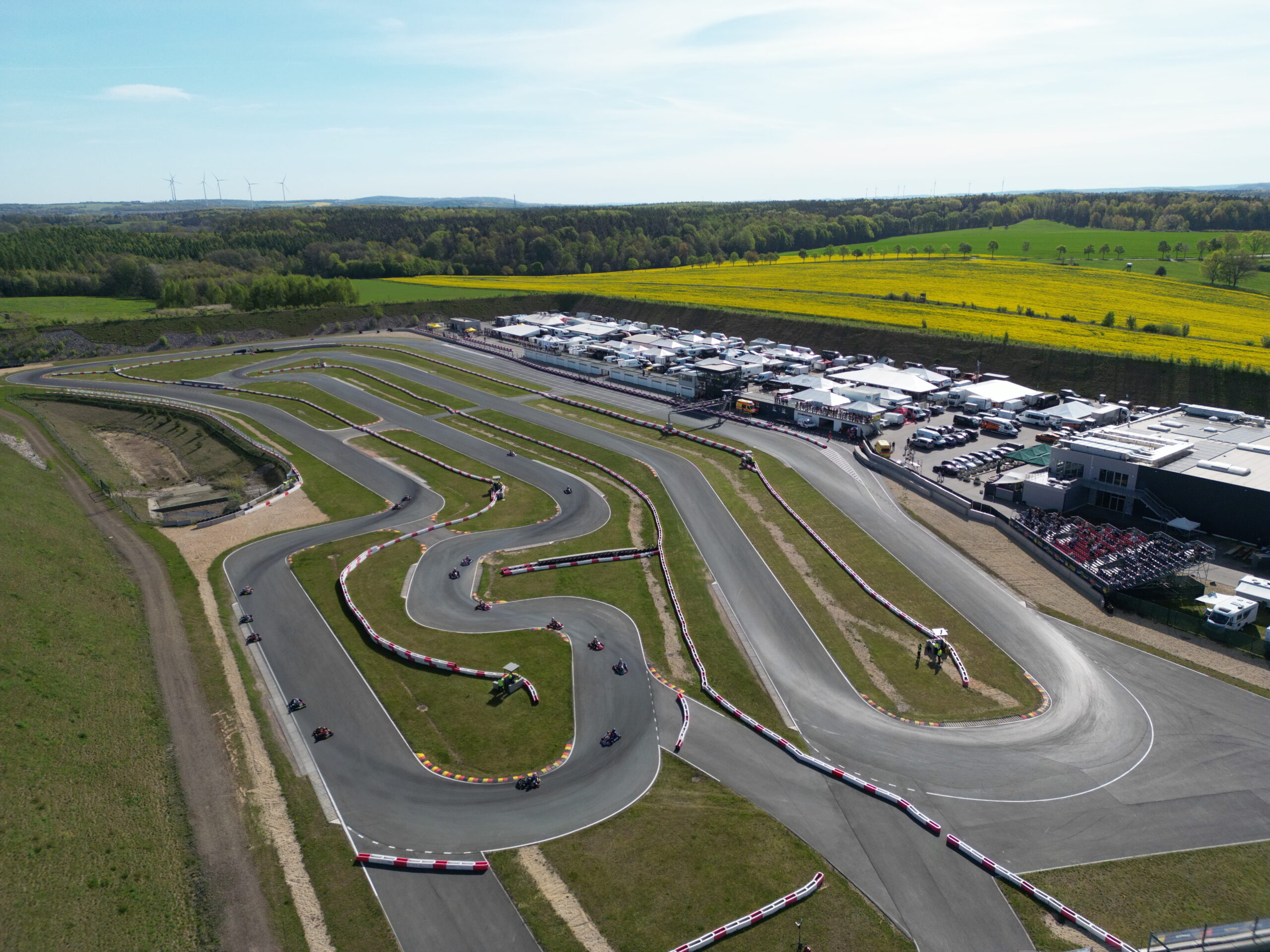 Le Championnat d'Europe FIA ​​Karting s'échauffe alors que Baglin est sur le point de décrocher définitivement le titre