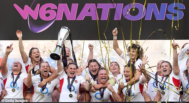 L'Angleterre a remporté son cinquième titre consécutif des Six Nations après avoir complété un Grand Chelem contre la France le week-end dernier.