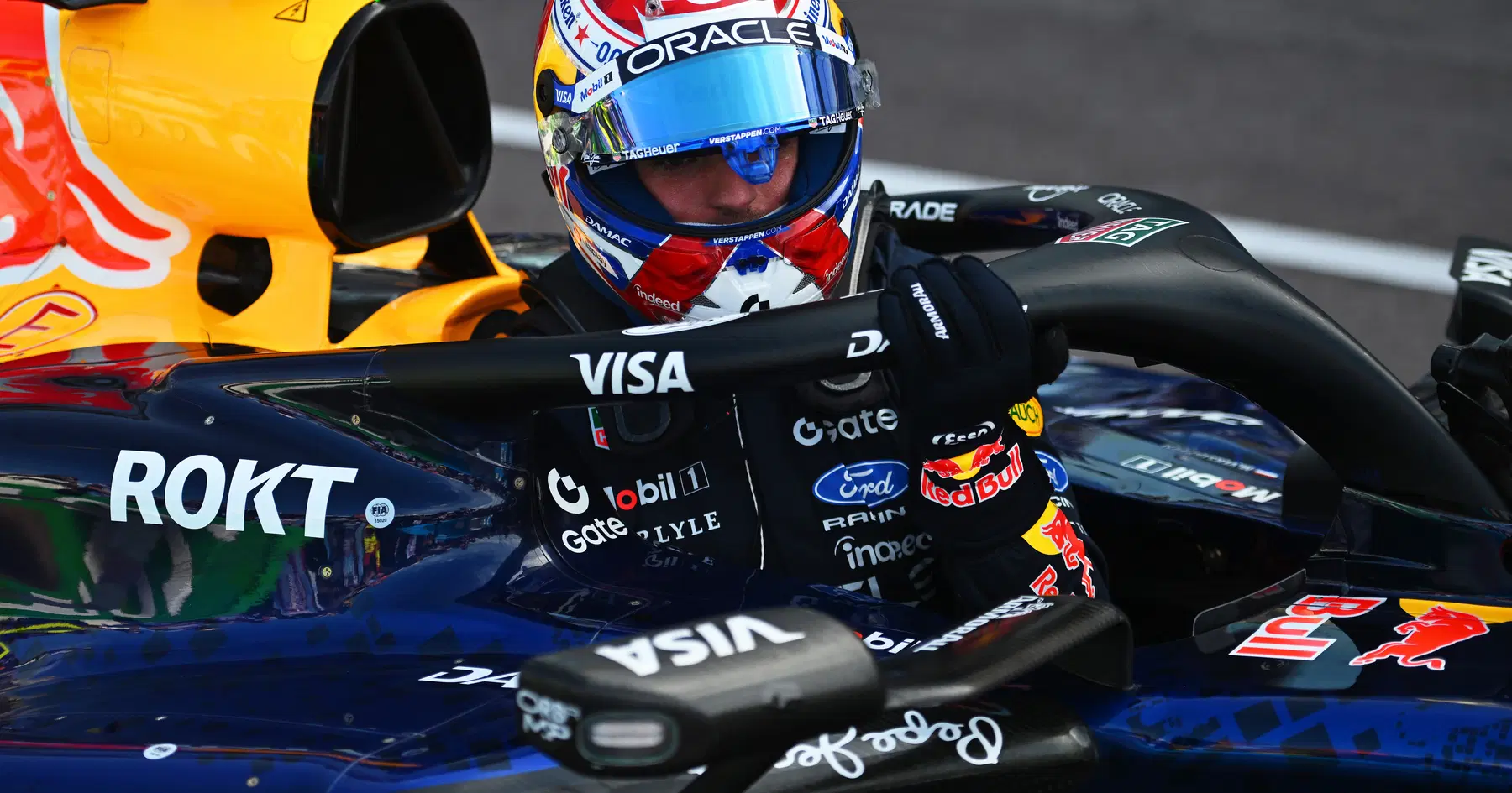 Max Verstappen met en garde Red Bull alors que Kimi Antonelli échoue - RacingNews365 Review