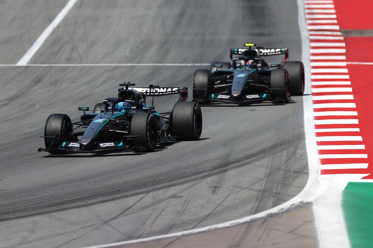 Mercedes empêchera-t-elle ses pilotes de lutter contre la poursuite de Hamilton ?