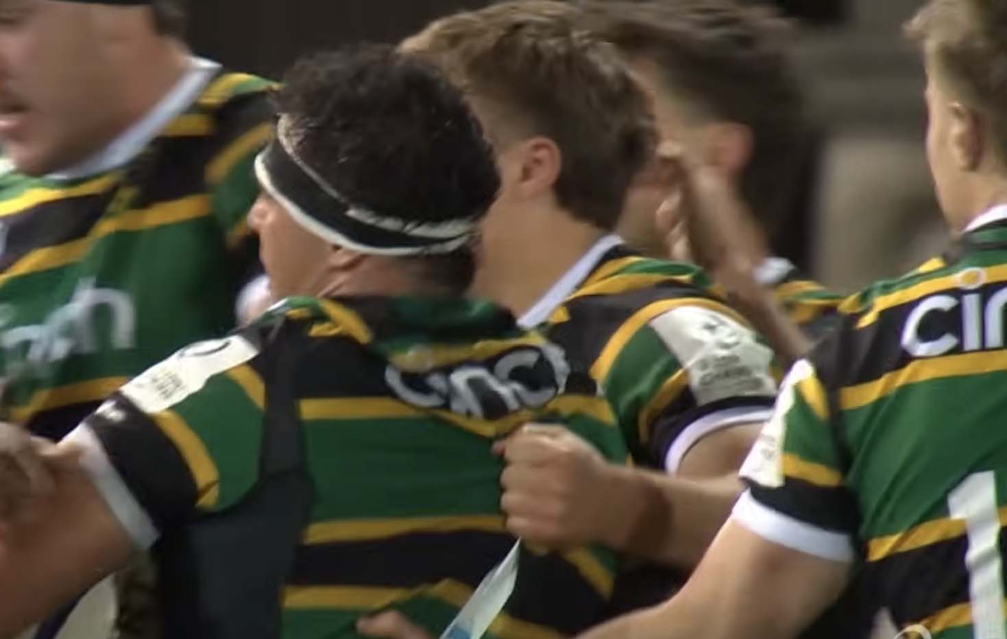 "Northampton Saints" contre "Leicester Tigers" en demi-finale. Fischetti est prêt depuis le banc, Todaro est toujours absent.