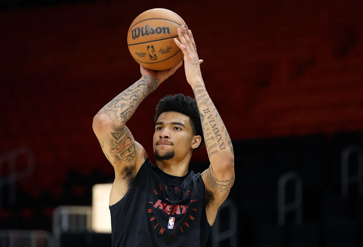Qui sont les joueurs que les Bucks obtiennent dans le package commercial Giannis du Heat ?