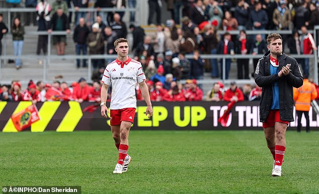 Une journée difficile. Jack Crawley et Alex Candelen étaient à terre après la défaite à Exeter