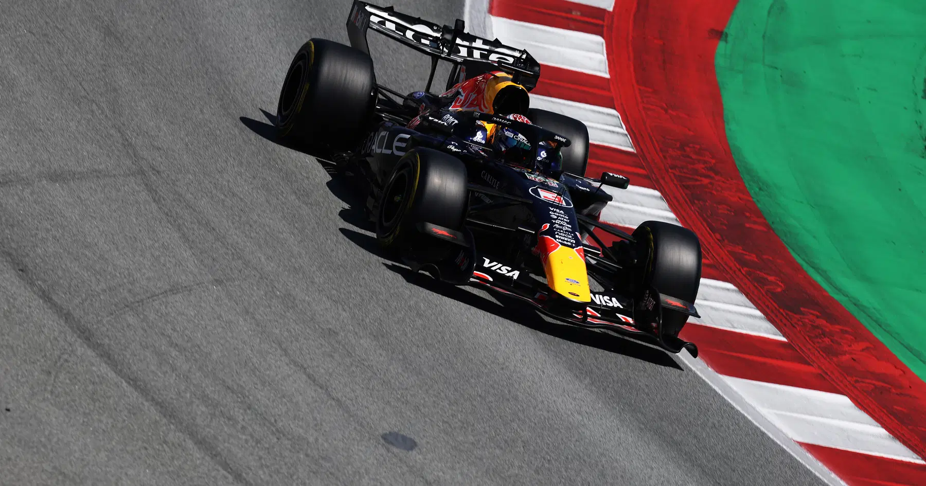 Red Bull a déposé une plainte interne pour « combat » alors que la frustration de Max Verstappen continue