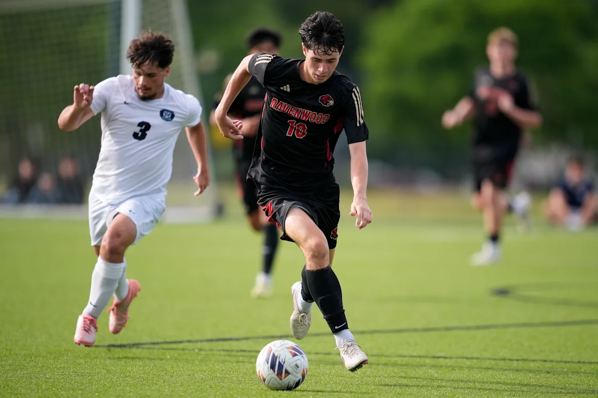Simon Hetrick de Ravenwood a été nommé joueur de football de l'année par Gatorade Tennessee Boys