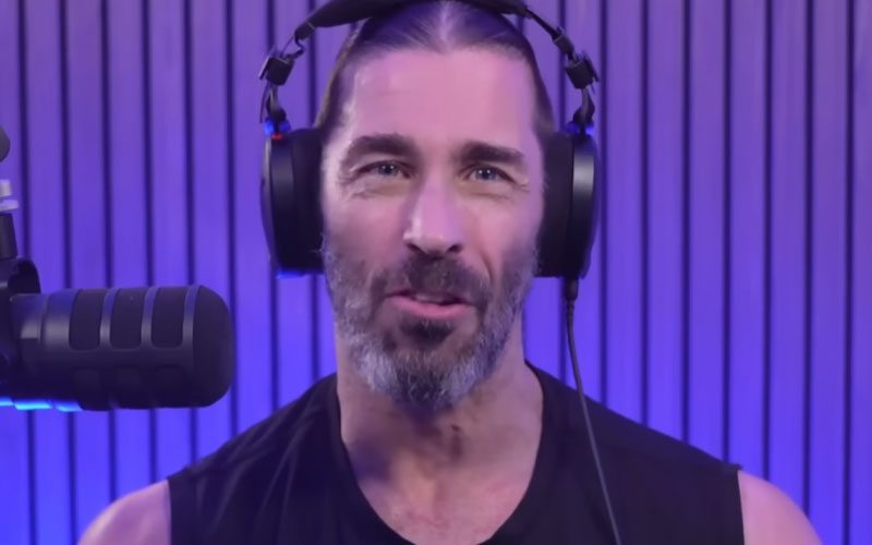 Stevie Richards dit que la TNA n'est "rien qui vous incite à regarder" en ce moment