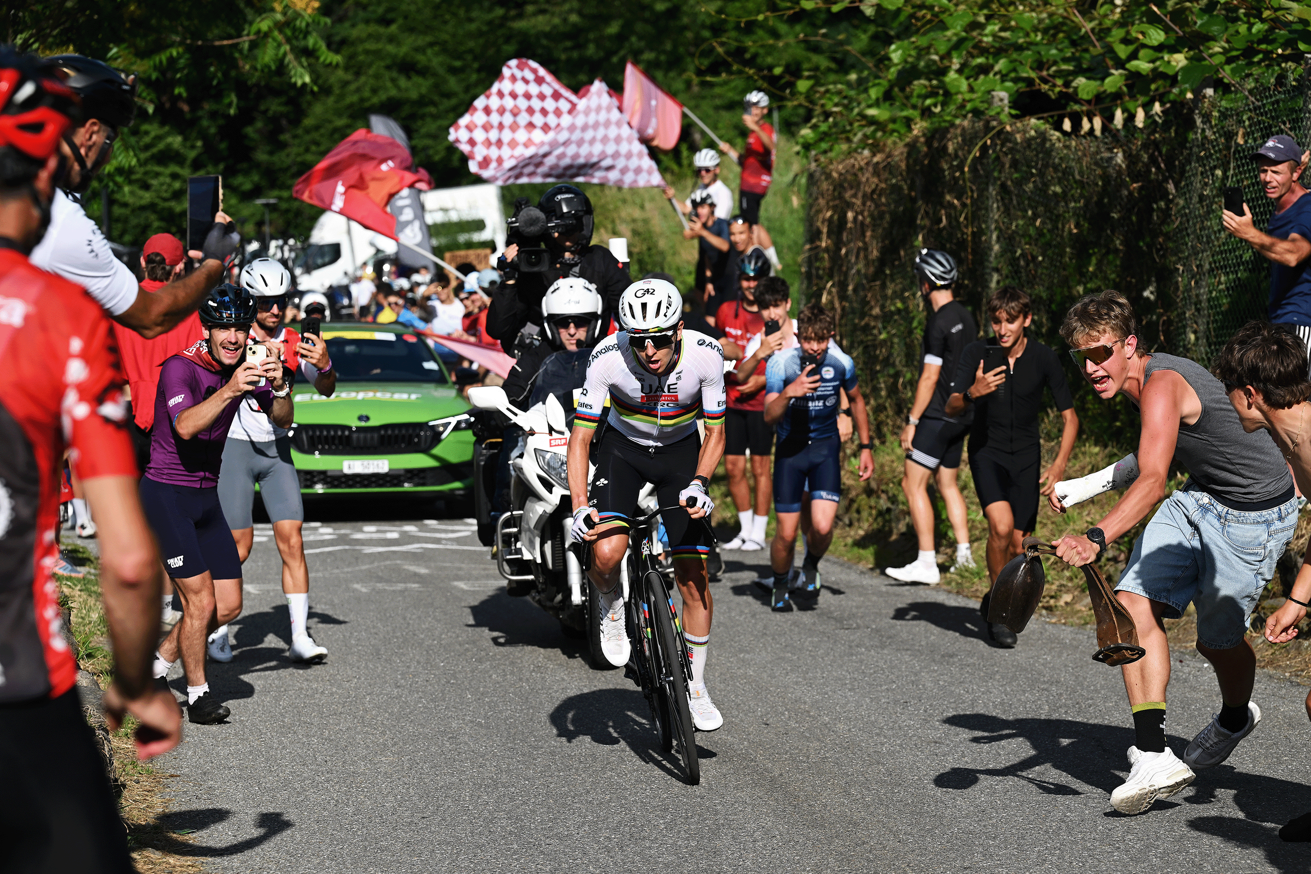 Tour de Suisse Hommes Étape 2 EN DIRECT. une finale décousue laisse place à un bras de fer entre Pogachar et Van der Poel