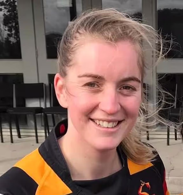 La communauté du rugby à Waikato, en Nouvelle-Zélande, a été endeuillée par le décès soudain de l'athlète Courtney Johansen (photo).