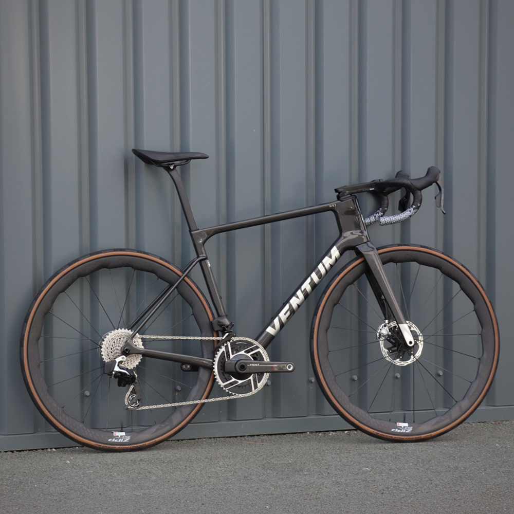 Vélo de route Ventum NS1. Aero Speed ​​​​rencontre des performances légères